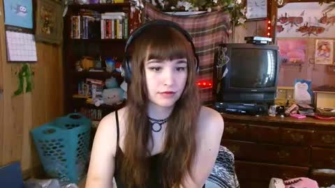 Izzy online show from 01/15/25, 05:26