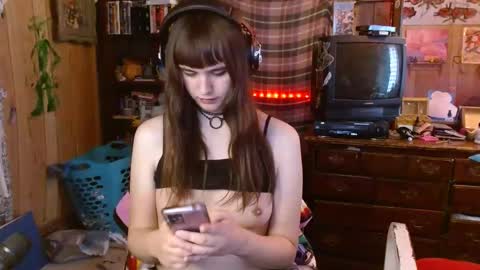 Izzy online show from 01/18/25, 07:58