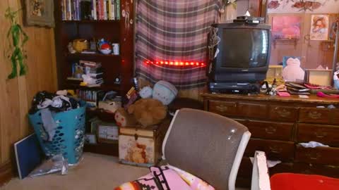 Izzy online show from 01/30/25, 05:06