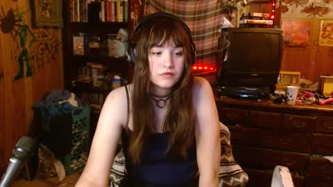 Izzy online show from 02/18/25, 01:54