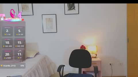 Angie Henao online show from 02/04/25, 06:49