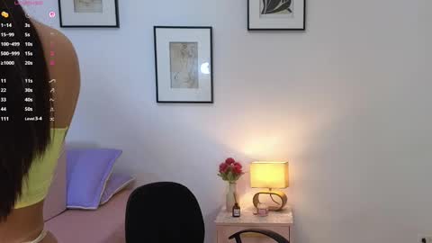 Angie Henao online show from 02/27/25, 08:09