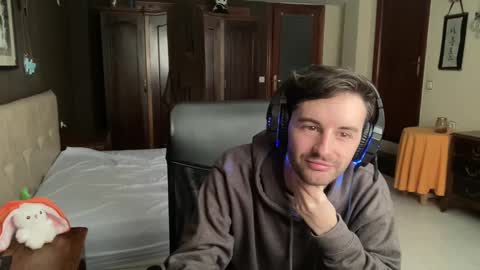 Snapshot of placebo14 chatting on 01/30/25, 03:29 placebo14 online show from 01/30/25, 03:29