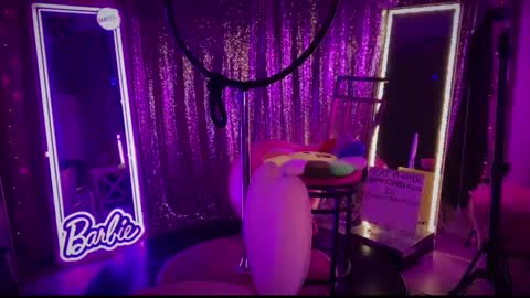 Dumb bimbo fuck doll online show from 01/25/25, 08:10