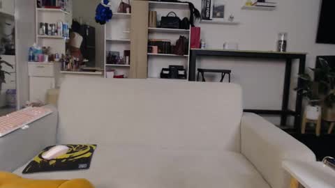 plasticgirll online show from 02/08/25, 06:01