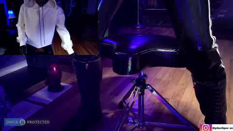 plasticme online show from 04/05/26, 04:15