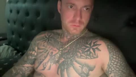 Snapshot of platinum_338 chatting on 09/12/25, 01:22 platinum_338 online show from 09/12/25, 01:22