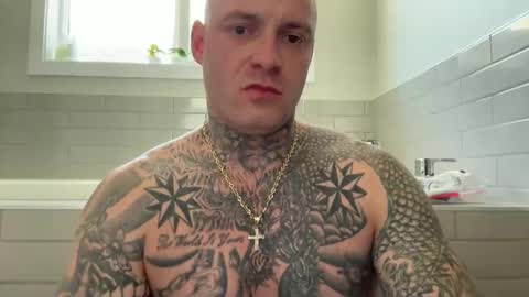 Snapshot of platinum_338 chatting on 10/25/25, 07:52 platinum_338 online show from 10/25/25, 07:52