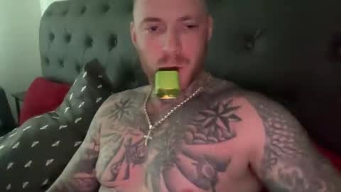 Snapshot of platinum_338 chatting on 11/22/25, 05:01 platinum_338 online show from 11/22/25, 05:01