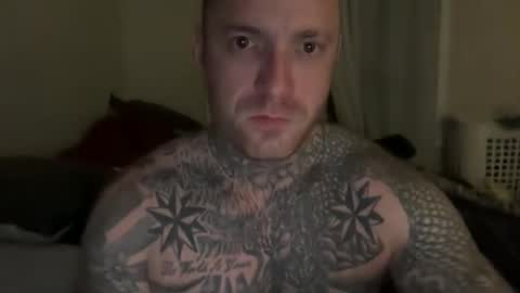 Snapshot of platinum_338 chatting on 11/27/25, 01:57 platinum_338 online show from 11/27/25, 01:57