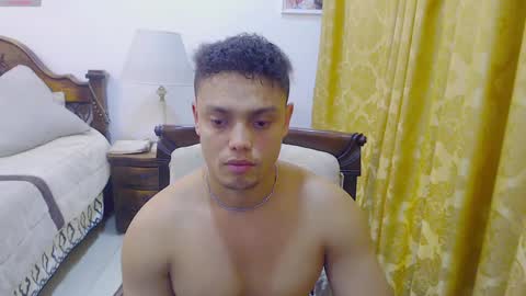 Snapshot of playboy_sex6 chatting on 02/06/25, 12:54 PETER online show from 02/06/25, 12:54