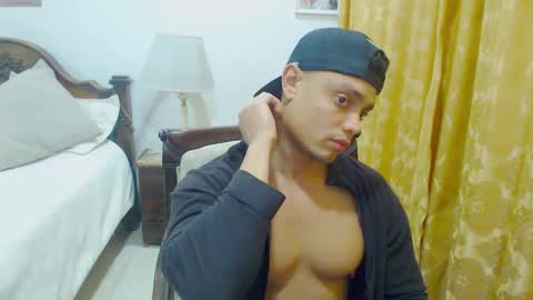 Snapshot of playboy_sex6 chatting on 02/21/25, 03:12 PETER online show from 02/21/25, 03:12
