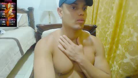 Snapshot of playboy_sex6 chatting on 03/20/26, 01:21 PETER online show from 03/20/26, 01:21