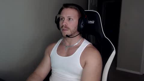 Player online show from 12/23/25, 08:56