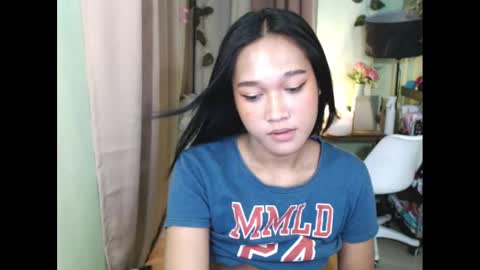 Snapshot of playful_sie chatting on 01/24/25, 03:32 sie online show from 01/24/25, 03:32