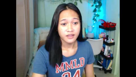 Snapshot of playful_sie chatting on 02/05/25, 06:04 sie online show from 02/05/25, 06:04