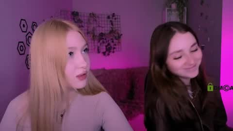 Sophie online show from 04/07/26, 07:25