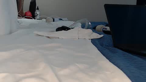 Snapshot of playfulpinkkitty chatting on 12/15/25, 09:46 PlayfulPinkKitty online show from 12/15/25, 09:46