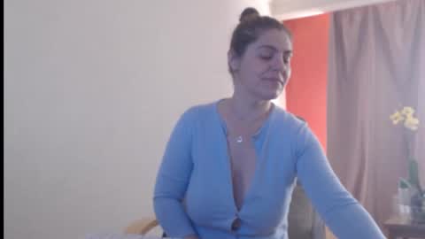 PlayfulSamira online show from 04/12/26, 11:48