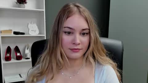 Valeria online show from 01/06/26, 02:43