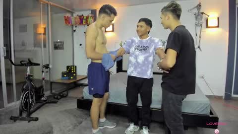 Snapshot of playhardsex chatting on 10/06/25, 11:13 online show from 10/06/25, 11:13