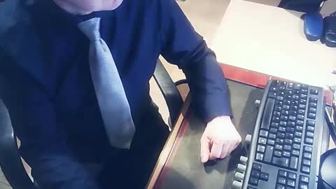 littlenounours online show from 02/13/26, 08:43