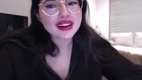 Snapshot of playnofuckinggames chatting on 12/18/25, 10:05 Mary online show from 12/18/25, 10:05