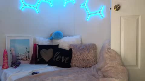 Horny Housewife V  Husband online show from 03/07/25, 04:24