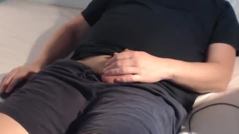 Snapshot of playuall chatting on 01/05/25, 08:31 Steve online show from 01/05/25, 08:31