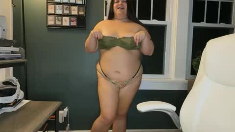 playwithbrittany online show from 11/18/25, 11:15