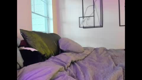 Snapshot of playwithpetra chatting on 11/11/25, 11:16 PlaywithPetra online show from 11/11/25, 11:16