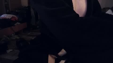 Hello ask me  . Im glad  to see you here in my room. Welcome PVT is open online show from 03/03/26, 06:47