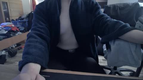 Hello ask me  . Im glad  to see you here in my room. Welcome PVT is open online show from 03/07/26, 09:06