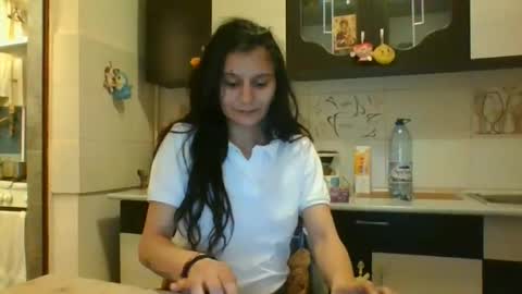 Snapshot of pleas3s_sweet chatting on 03/06/25, 08:37 pleas3s_sweet online show from 03/06/25, 08:37