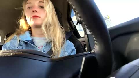 pleasemesami online show from 10/26/25, 10:36