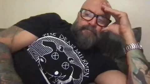 Snapshot of pleasesitonmycock chatting on 01/05/25, 05:51 PleaseSitOnMyCock online show from 01/05/25, 05:51