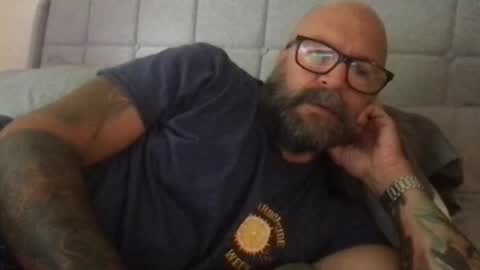 Snapshot of pleasesitonmycock chatting on 09/27/25, 02:33 PleaseSitOnMyCock online show from 09/27/25, 02:33