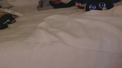 Awesomefun online show from 01/12/26, 08:52