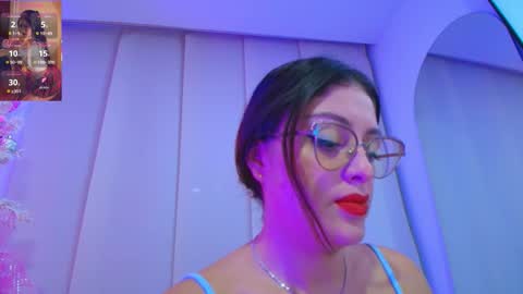 JUAN AND JULI online show from 11/30/25, 01:31