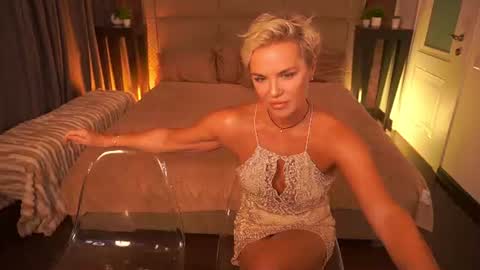 Ira brunette and Vika blonde online show from 08/01/26, 07:18