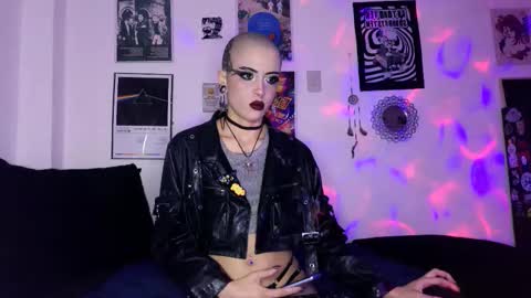    online show from 10/20/25, 02:12