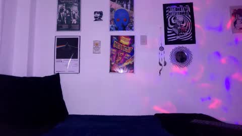    online show from 10/29/25, 12:35