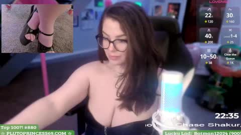 Snapshot of plutoprincess69 chatting on 03/07/25, 09:07 Pluto Princess online show from 03/07/25, 09:07