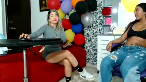 pocahontas_995 online show from 06/19/26, 01:26