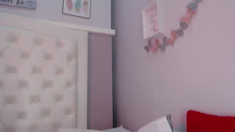 Pocahontas online show from 09/27/25, 01:27