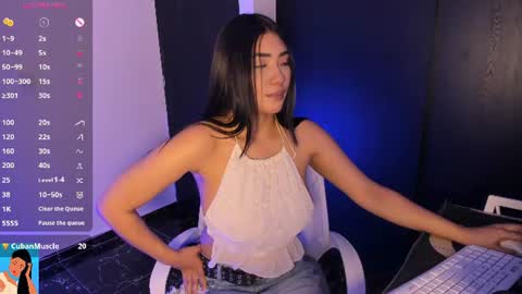 Snapshot of pocahontasss11 chatting on 07/19/26, 12:47 im vane Model Independet online show from 07/19/26, 12:47