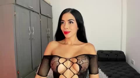 Snapshot of pocahontasweetss chatting on 01/11/26, 06:07 I dream of having many followers online show from 01/11/26, 06:07