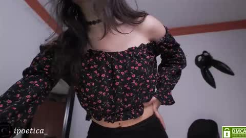 Snapshot of poeeticaa_ chatting on 03/02/26, 05:20 IG ipoetica online show from 03/02/26, 05:20