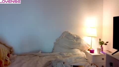 Rose online show from 04/15/26, 11:50