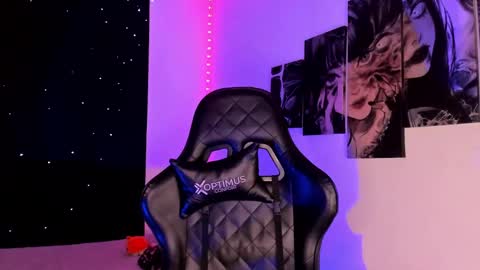 Willow                      Hours 12pm to 630pm Colombian time FRIDAY AND SUNDAY FREE DAYS online show from 12/29/24, 08:37